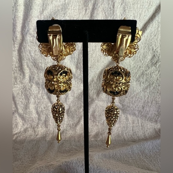 Vintage 90s Neiman Marcus Black and Gold Crystal Drop Clip On Earrings - Picture 2 of 5